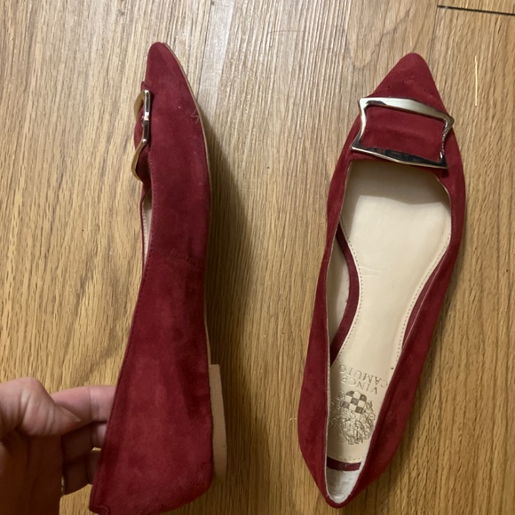 Size 8 1/2 Rusty Maroon Suede Vince Camuto flats w/gold buckle - Picture 2 of 3